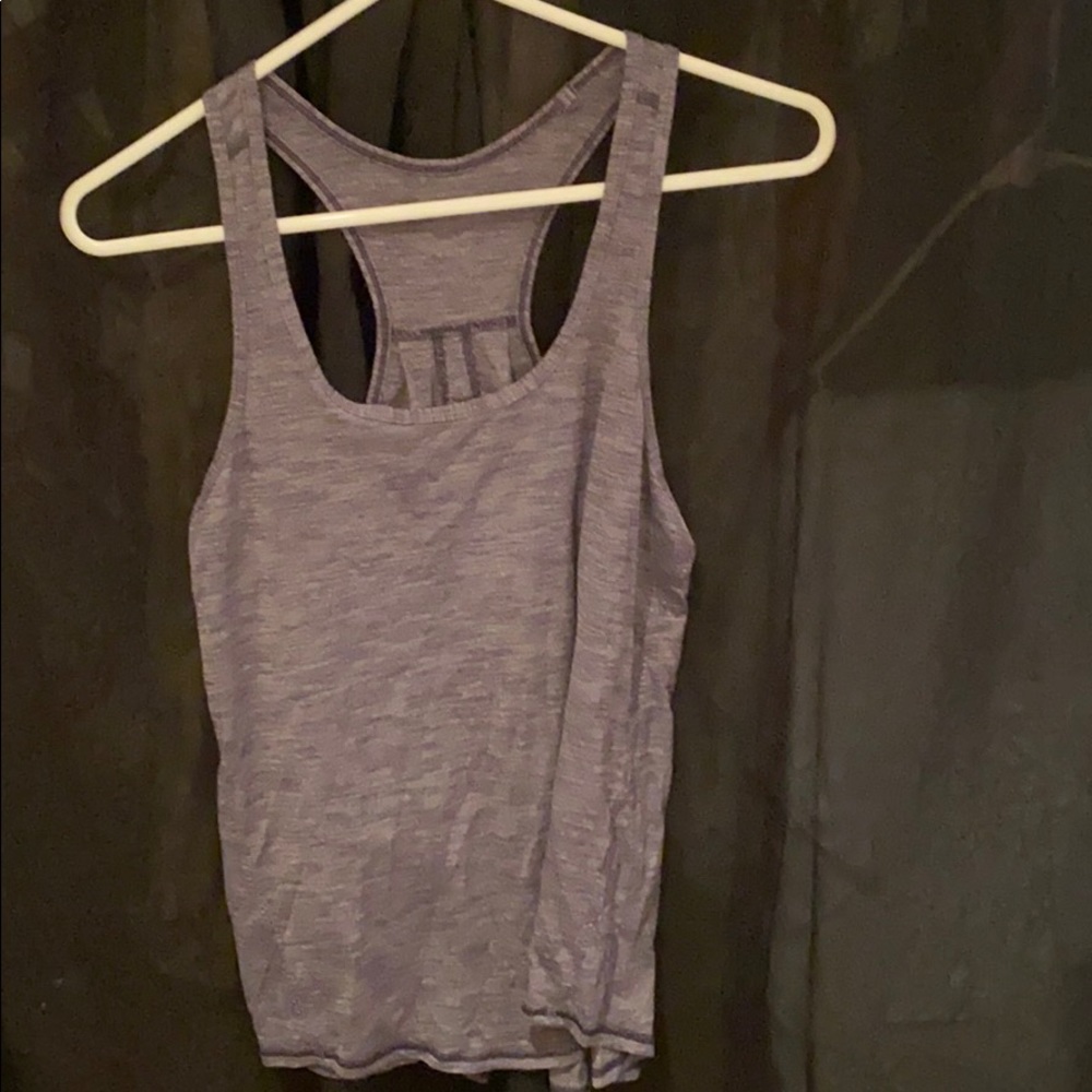 Lululemon Tank. Size 6!